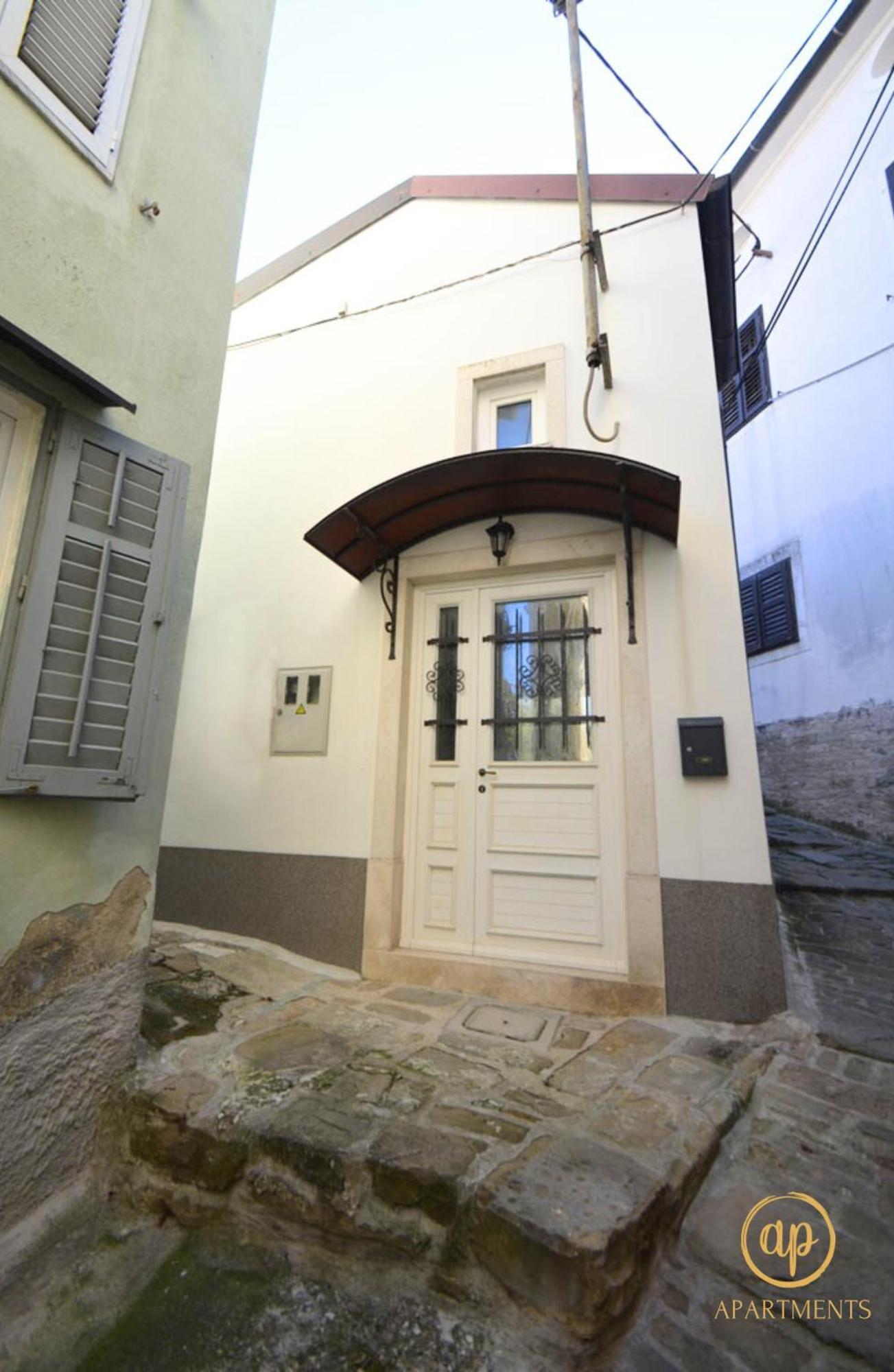 הוילה פיראן Casa Matteo מראה חיצוני תמונה
